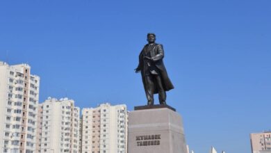 Photo of В Нур-Султане открыли памятник Жумабеку Ташеневу