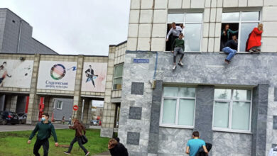 Photo of Студенты выпрыгивали из окон: в Пермском университете неизвестный открыл стрельбу