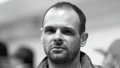Photo of Скоропостижно умер спортивный журналист Максим Карташов