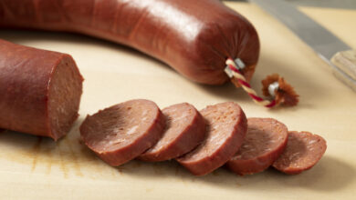 Photo of В российской халяльной колбасе нашли свинину