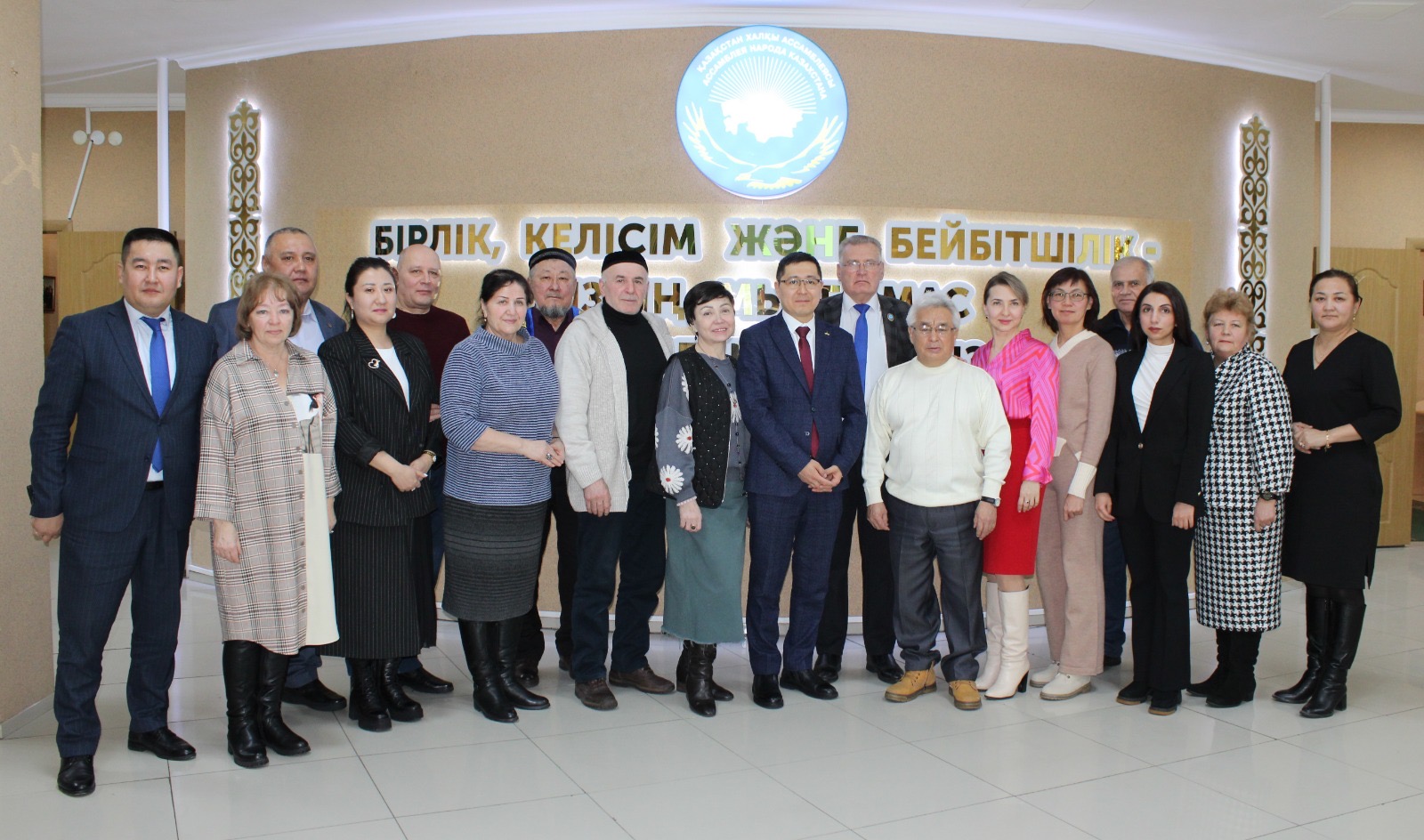 красноярский дом дружбы. дом дружбы махачкала. город махачкала дом дружбы. усть-каменогорск дом дружбы народов. воронежская 9 самара дом дружбы народов.